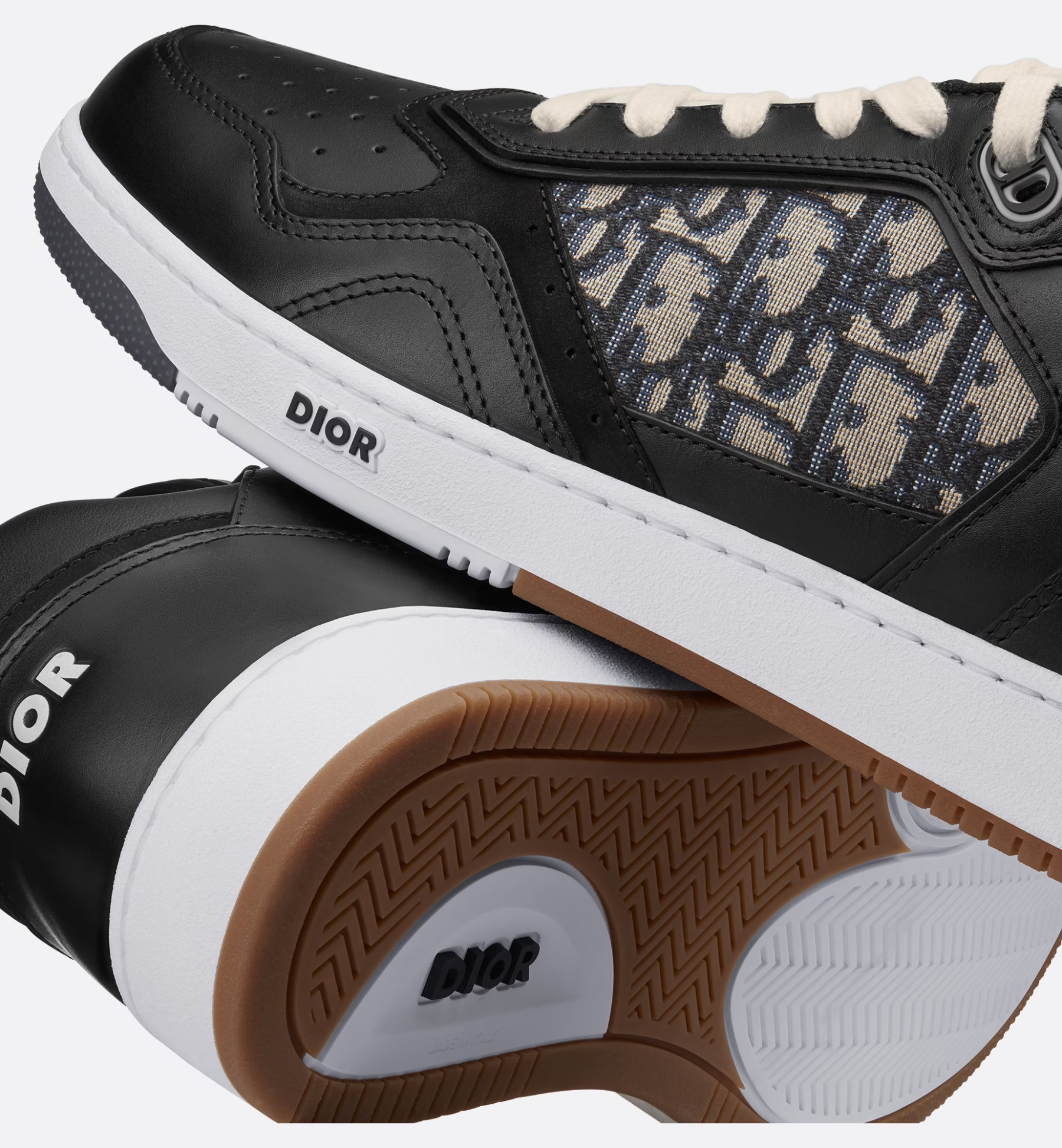 B27 Low-Top Sneaker